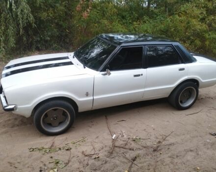 Белый Форд Таунус, объемом двигателя 2 л и пробегом 171 тыс. км за 2700 $, фото 4 на Automoto.ua