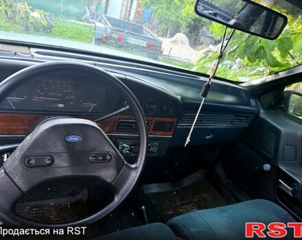 Білий Форд Таунус, об'ємом двигуна 2.5 л та пробігом 159 тис. км за 500 $, фото 2 на Automoto.ua