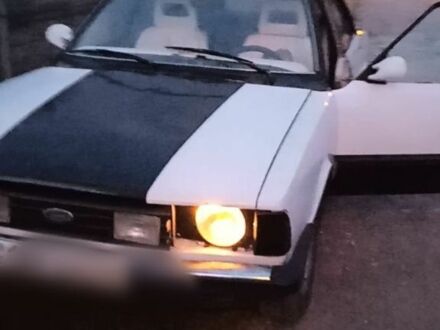 Форд Таунус 1989 в Днепре (Днепропетровске) на Automoto.ua Белый Форд Таунус, объемом двигателя 2.4 л и пробегом 2 тыс. км за 500 $, фото 1 на Automoto.ua