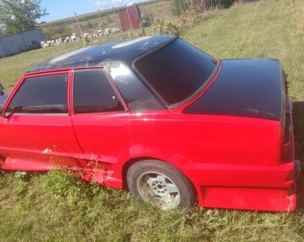 Красный Форд Таунус, объемом двигателя 2 л и пробегом 150 тыс. км за 3000 $, фото 2 на Automoto.ua