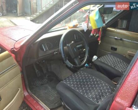 Красный Форд Таунус, объемом двигателя 1.6 л и пробегом 312 тыс. км за 800 $, фото 2 на Automoto.ua