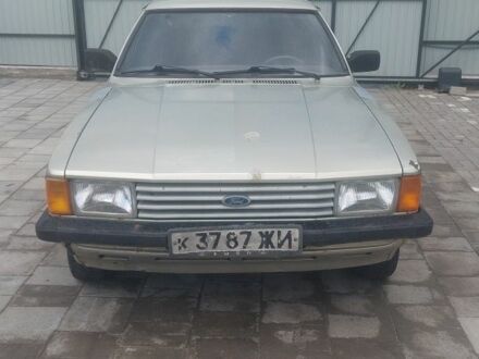 Форд Таунус 1981 в Синельниковом на Automoto.ua Серый Форд Таунус, объемом двигателя 1.8 л и пробегом 78 тыс. км за 689 $, фото 1 на Automoto.ua