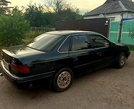 Форд Таунус 1995 у Кропивницькому (Кіровограді) на Automoto.ua Зелений Форд Таунус, об'ємом двигуна 3.8 л та пробігом 400 тис. км за 1420 $, фото 2 на Automoto.ua