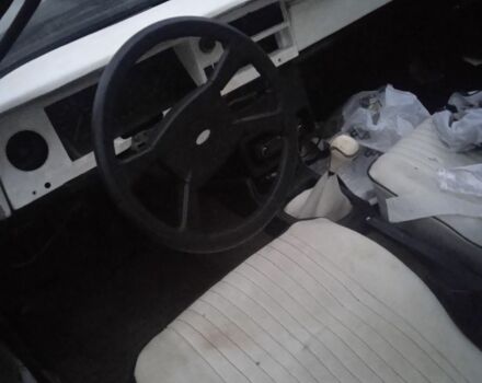 Білий Форд Taurus, об'ємом двигуна 2.5 л та пробігом 111 тис. км за 594 $, фото 2 на Automoto.ua