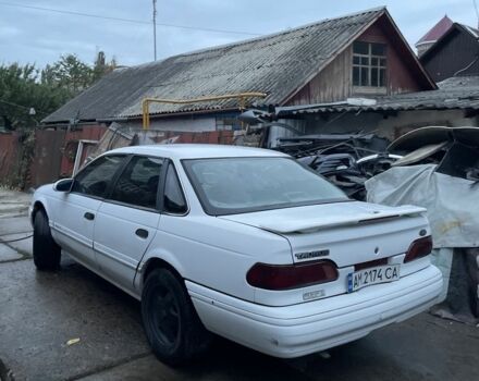Білий Форд Taurus, об'ємом двигуна 3 л та пробігом 100 тис. км за 1150 $, фото 4 на Automoto.ua