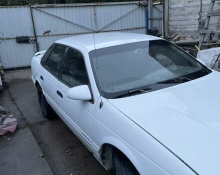 Форд Таурус 1993 в Коростене на Automoto.ua Белый Форд Таурус, объемом двигателя 2.98 л и пробегом 100 тыс. км за 1150 $, фото 2 на Automoto.ua