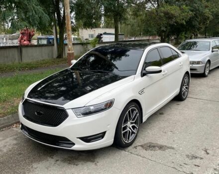 Белый Форд Таурус, объемом двигателя 3.5 л и пробегом 140 тыс. км за 20500 $, фото 1 на Automoto.ua