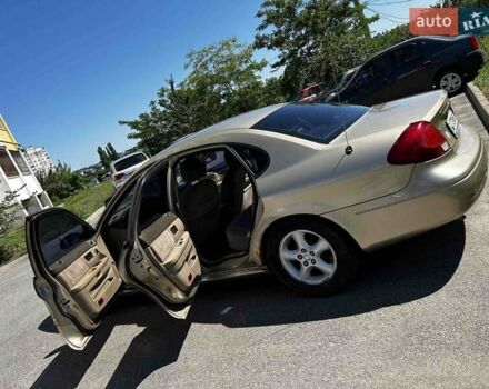 Бежевий Форд Taurus, об'ємом двигуна 3 л та пробігом 275 тис. км за 3399 $, фото 1 на Automoto.ua