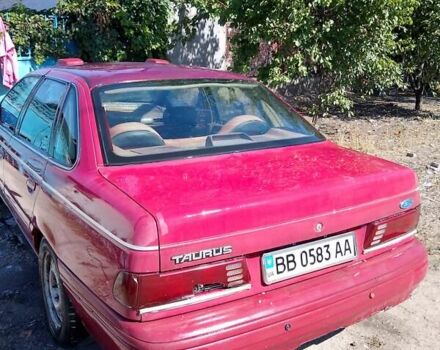 Красный Форд Таурус, объемом двигателя 3 л и пробегом 300 тыс. км за 843 $, фото 1 на Automoto.ua