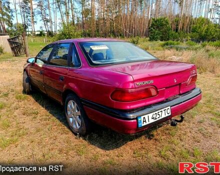Червоний Форд Taurus, об'ємом двигуна 3 л та пробігом 270 тис. км за 1890 $, фото 1 на Automoto.ua