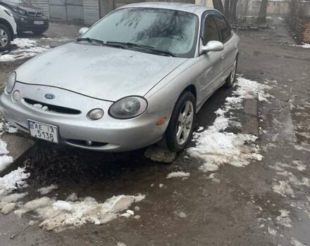 Серый Форд Таурус, объемом двигателя 3 л и пробегом 150 тыс. км за 1200 $, фото 1 на Automoto.ua