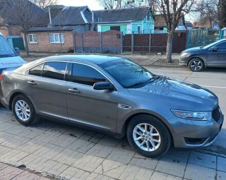 Серый Форд Таурус, объемом двигателя 3.5 л и пробегом 225 тыс. км за 8500 $, фото 4 на Automoto.ua