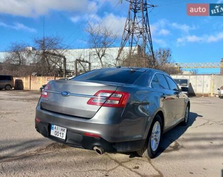 Серый Форд Таурус, объемом двигателя 3.5 л и пробегом 225 тыс. км за 8500 $, фото 6 на Automoto.ua