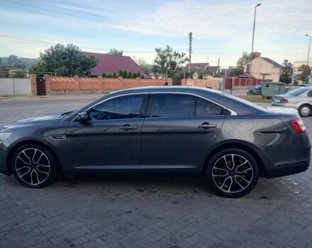 Серый Форд Таурус, объемом двигателя 3.5 л и пробегом 154 тыс. км за 10800 $, фото 4 на Automoto.ua