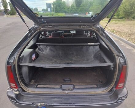 Сірий Форд Taurus, об'ємом двигуна 3 л та пробігом 381 тис. км за 1650 $, фото 2 на Automoto.ua