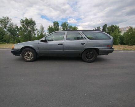Сірий Форд Taurus, об'ємом двигуна 3 л та пробігом 381 тис. км за 1650 $, фото 1 на Automoto.ua