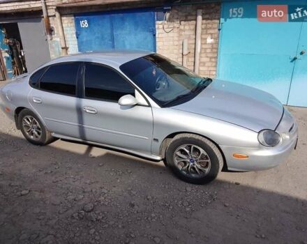 Сірий Форд Taurus, об'ємом двигуна 2.96 л та пробігом 190 тис. км за 1500 $, фото 1 на Automoto.ua