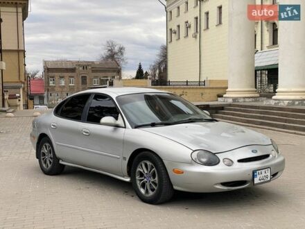 Сірий Форд Taurus, об'ємом двигуна 2.96 л та пробігом 250 тис. км за 2250 $, фото 1 на Automoto.ua