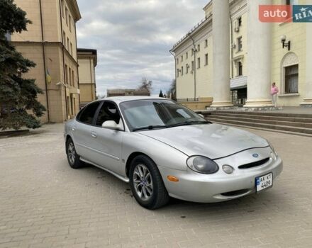 Сірий Форд Taurus, об'ємом двигуна 2.96 л та пробігом 250 тис. км за 1950 $, фото 1 на Automoto.ua
