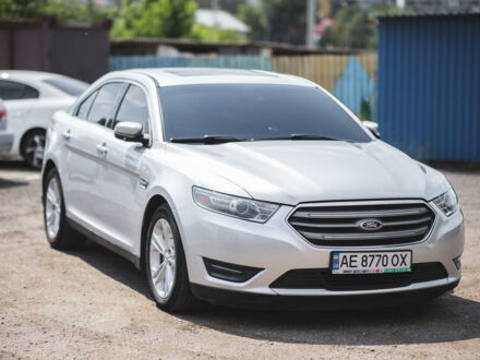 Сірий Форд Taurus, об'ємом двигуна 2 л та пробігом 120 тис. км за 13500 $, фото 1 на Automoto.ua