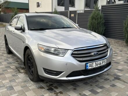 Сірий Форд Taurus, об'ємом двигуна 2 л та пробігом 170 тис. км за 8000 $, фото 1 на Automoto.ua