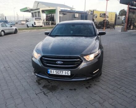 Серый Форд Таурус, объемом двигателя 3.5 л и пробегом 154 тыс. км за 10800 $, фото 1 на Automoto.ua