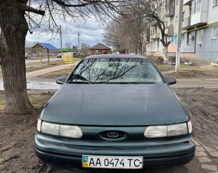 Зелений Форд Taurus, об'ємом двигуна 3 л та пробігом 300 тис. км за 900 $, фото 1 на Automoto.ua