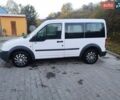 Белый Форд Турнео Коннект, объемом двигателя 1.8 л и пробегом 260 тыс. км за 5000 $, фото 1 на Automoto.ua