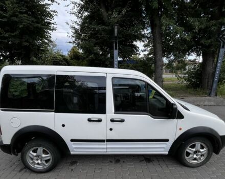 Форд Турнео Коннект 2003 в Коростене на Automoto.ua Белый Форд Турнео Коннект, объемом двигателя 1.8 л и пробегом 250 тыс. км за 4400 $, фото 1 на Automoto.ua