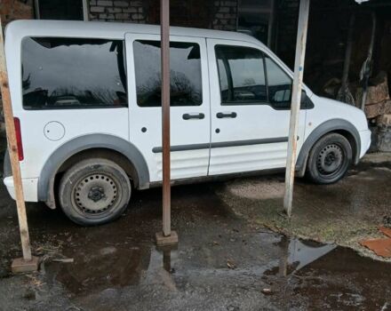 Белый Форд Турнео Коннект, объемом двигателя 1.8 л и пробегом 300 тыс. км за 7000 $, фото 1 на Automoto.ua