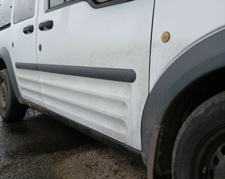 Белый Форд Турнео Коннект, объемом двигателя 1.8 л и пробегом 300 тыс. км за 7000 $, фото 2 на Automoto.ua