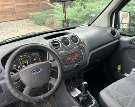 Білий Форд Турнео Коннект, об'ємом двигуна 1.8 л та пробігом 200 тис. км за 3900 $, фото 6 на Automoto.ua