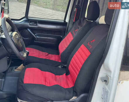 Форд Турнео Коннект 2003 в Черновцах на Automoto.ua Белый Форд Турнео Коннект, объемом двигателя 0 л и пробегом 213 тыс. км за 2700 $, фото 13 на Automoto.ua