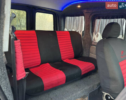 Белый Форд Турнео Коннект, объемом двигателя 0 л и пробегом 213 тыс. км за 2600 $, фото 11 на Automoto.ua