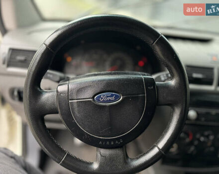 Білий Форд Турнео Коннект, об'ємом двигуна 1.8 л та пробігом 240 тис. км за 1750 $, фото 11 на Automoto.ua