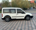 Форд Турнео Коннект 2003 в Черновцах на Automoto.ua Белый Форд Турнео Коннект, объемом двигателя 0 л и пробегом 213 тыс. км за 2700 $, фото 5 на Automoto.ua