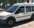 Белый Форд Турнео Коннект, объемом двигателя 1.75 л и пробегом 450 тыс. км за 2250 $, фото 1 на Automoto.ua