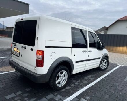 Белый Форд Турнео Коннект, объемом двигателя 1.8 л и пробегом 400 тыс. км за 3900 $, фото 1 на Automoto.ua