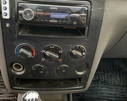 Белый Форд Турнео Коннект, объемом двигателя 1.8 л и пробегом 475 тыс. км за 3600 $, фото 6 на Automoto.ua