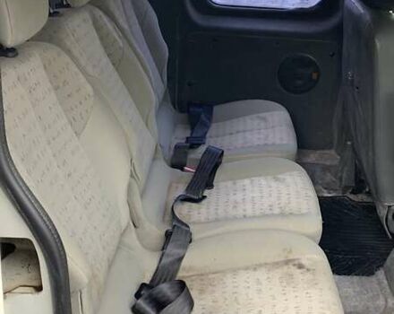 Белый Форд Турнео Коннект, объемом двигателя 1.8 л и пробегом 475 тыс. км за 3600 $, фото 9 на Automoto.ua