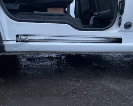 Белый Форд Турнео Коннект, объемом двигателя 1.8 л и пробегом 350 тыс. км за 5300 $, фото 13 на Automoto.ua