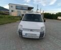 Белый Форд Турнео Коннект, объемом двигателя 1.75 л и пробегом 250 тыс. км за 4900 $, фото 1 на Automoto.ua
