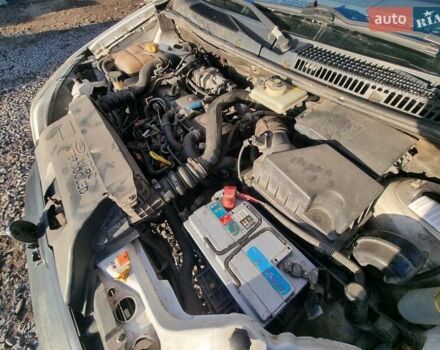 Білий Форд Турнео Коннект, об'ємом двигуна 1.8 л та пробігом 249 тис. км за 4850 $, фото 15 на Automoto.ua