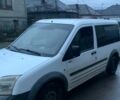 Белый Форд Турнео Коннект, объемом двигателя 1.8 л и пробегом 300 тыс. км за 1850 $, фото 1 на Automoto.ua