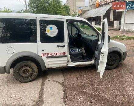 Белый Форд Турнео Коннект, объемом двигателя 1.8 л и пробегом 423 тыс. км за 4300 $, фото 2 на Automoto.ua