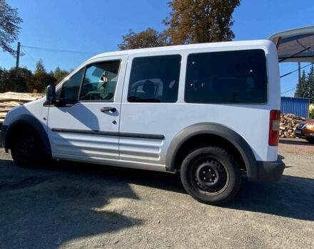 Белый Форд Турнео Коннект, объемом двигателя 1.8 л и пробегом 423 тыс. км за 4000 $, фото 3 на Automoto.ua