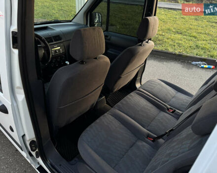 Белый Форд Турнео Коннект, объемом двигателя 1.8 л и пробегом 216 тыс. км за 6700 $, фото 15 на Automoto.ua