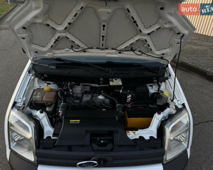 Белый Форд Турнео Коннект, объемом двигателя 1.8 л и пробегом 216 тыс. км за 6700 $, фото 28 на Automoto.ua