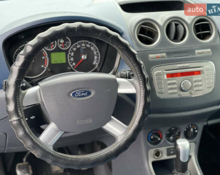 Белый Форд Турнео Коннект, объемом двигателя 1.75 л и пробегом 330 тыс. км за 5450 $, фото 20 на Automoto.ua