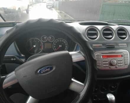 Белый Форд Турнео Коннект, объемом двигателя 1.8 л и пробегом 266 тыс. км за 7000 $, фото 6 на Automoto.ua